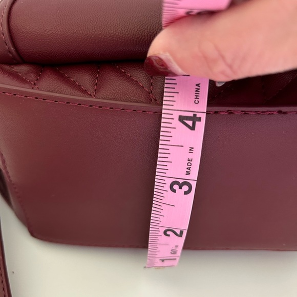 BNWT Steve Madden  Backpack with CC holder,  front pocket and adjustable straps - Picture 10 of 11